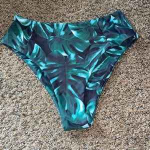 Amazon, Size S, Black & Green